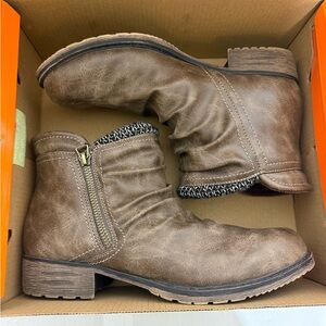 Super Cute Sporto Women’s Bootie Zip Up Size 8.5 Brown